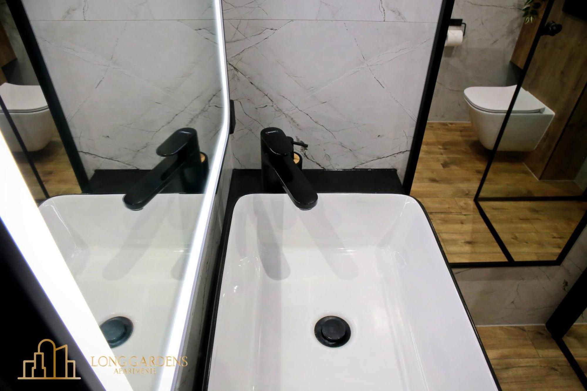 Long Gardens Premium Apartments Old Town 그단스크 외부 사진